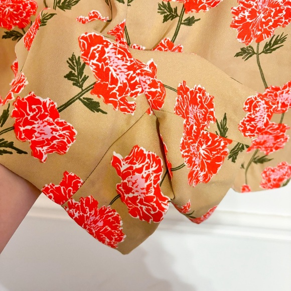 Banana Republic Floral Print Tailored Romper Size 4 Brown/Tan Red/Pink Flowers - Picture 3 of 9